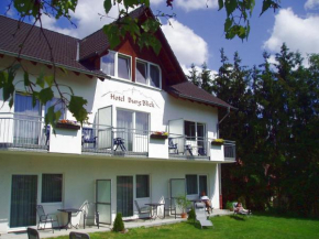 Гостиница Land-gut-Hotel BurgBlick  Бад-Мюнстер-На-Штайн-Эбернбурге